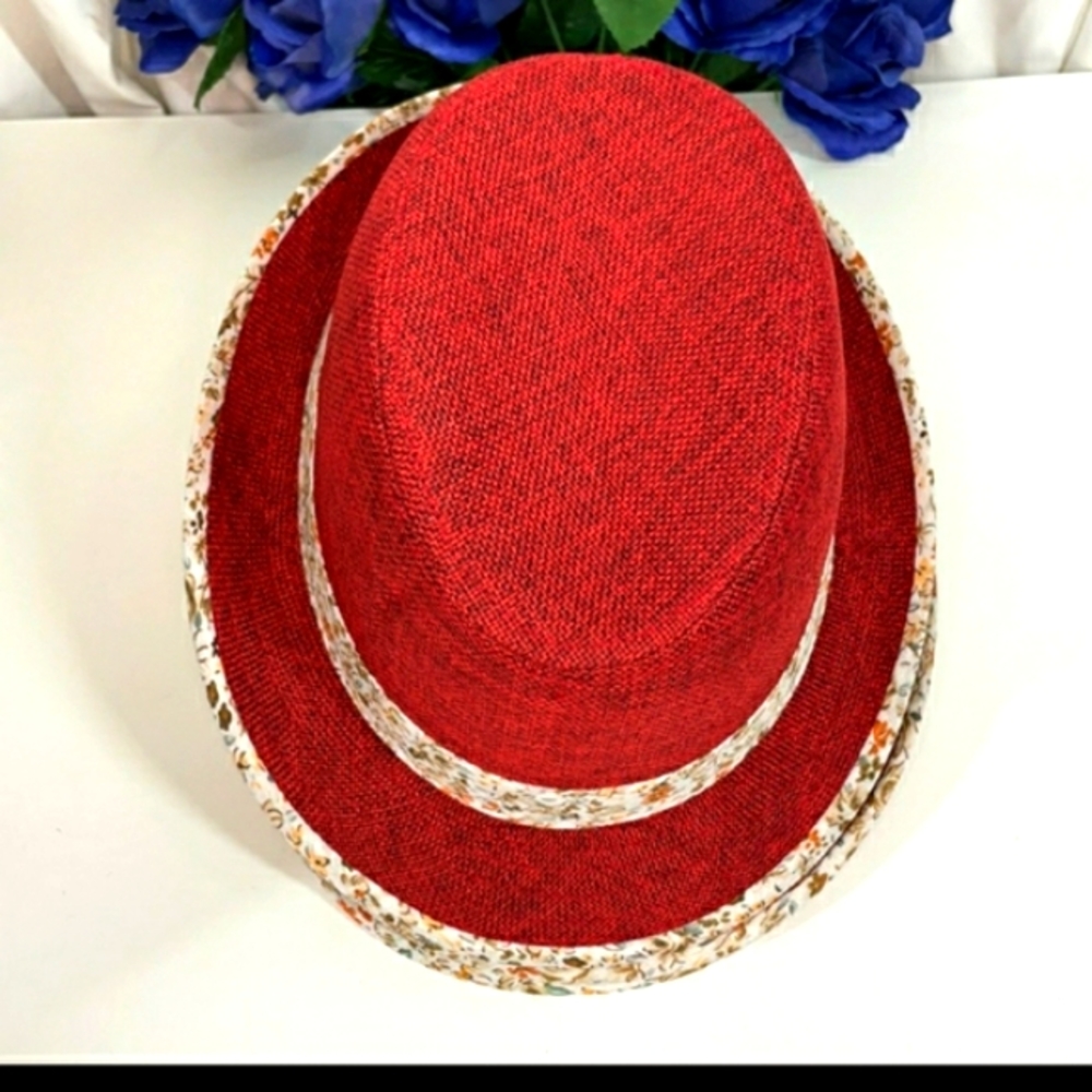 Brand new Nollia Hat